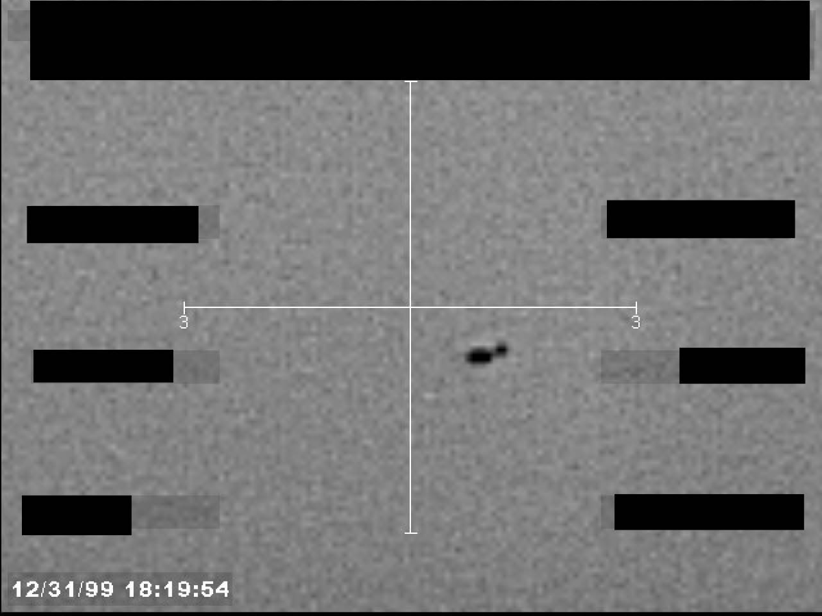 FLIR, 31/12/1999 18:18:53.  CAMBIO: zoom activo — retícula marca '3'